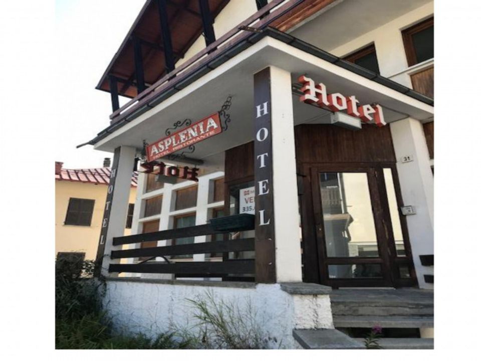 Erhvervsejendom i Bardonecchia, Turin - foto 1
