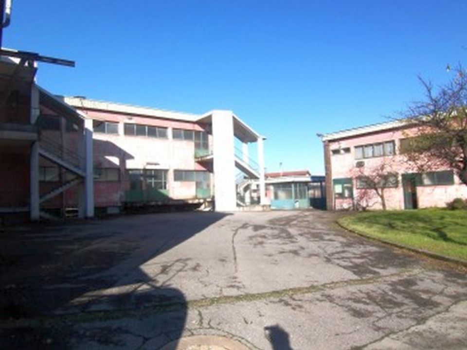 Erhvervsejendom i Baranzate, Milan - foto 1