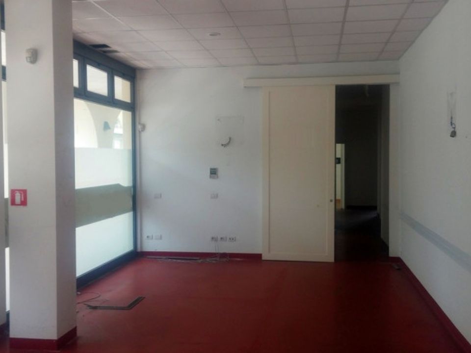 Erhvervsejendom i Osnago, Lecco - foto 1