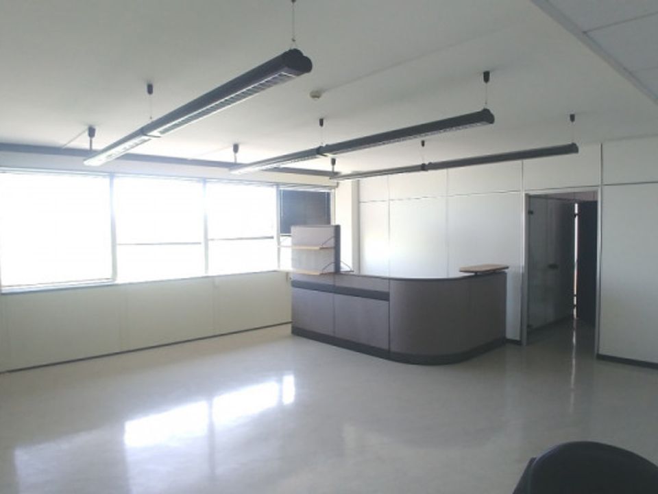 L'establiment comercial a Vimodrone, Milan - foto 5