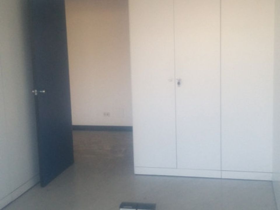 L'establiment comercial a Vimodrone, Milan - foto 4