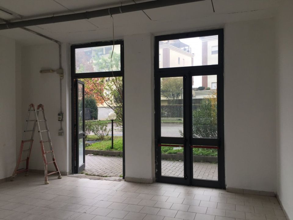 Erhvervsejendom i Pessano con Bornago, Milan - foto 1
