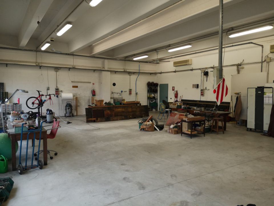 L'establiment comercial a Assago, Milan - foto 2