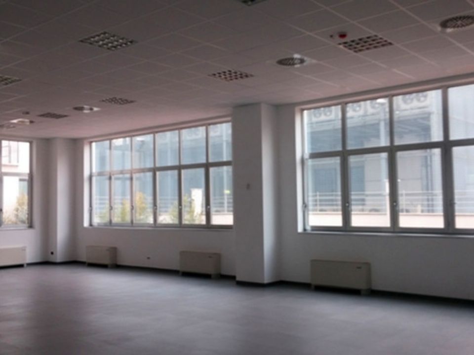 Erhvervsejendom i Milan, Milan - foto 1