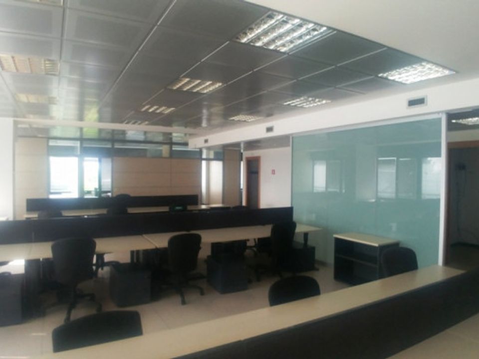 L'establiment comercial a Vimodrone, Milan - foto 1