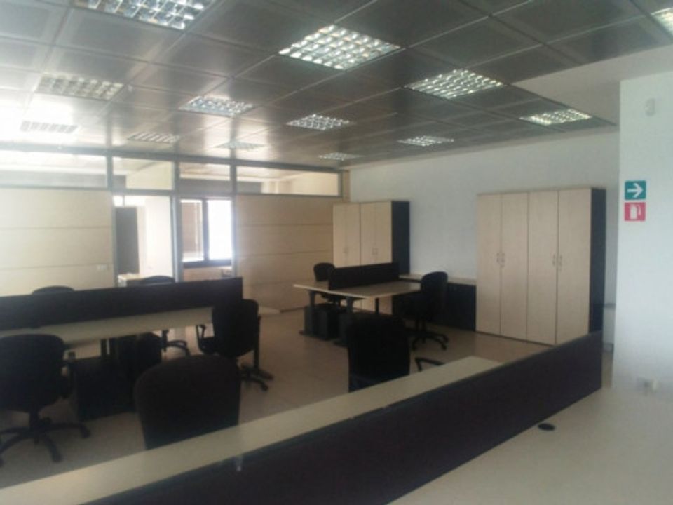 L'establiment comercial a Vimodrone, Milan - foto 3