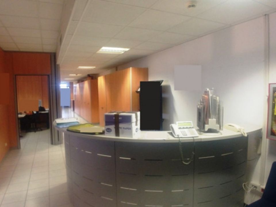 L'establiment comercial a Vimodrone, Milan - foto 2