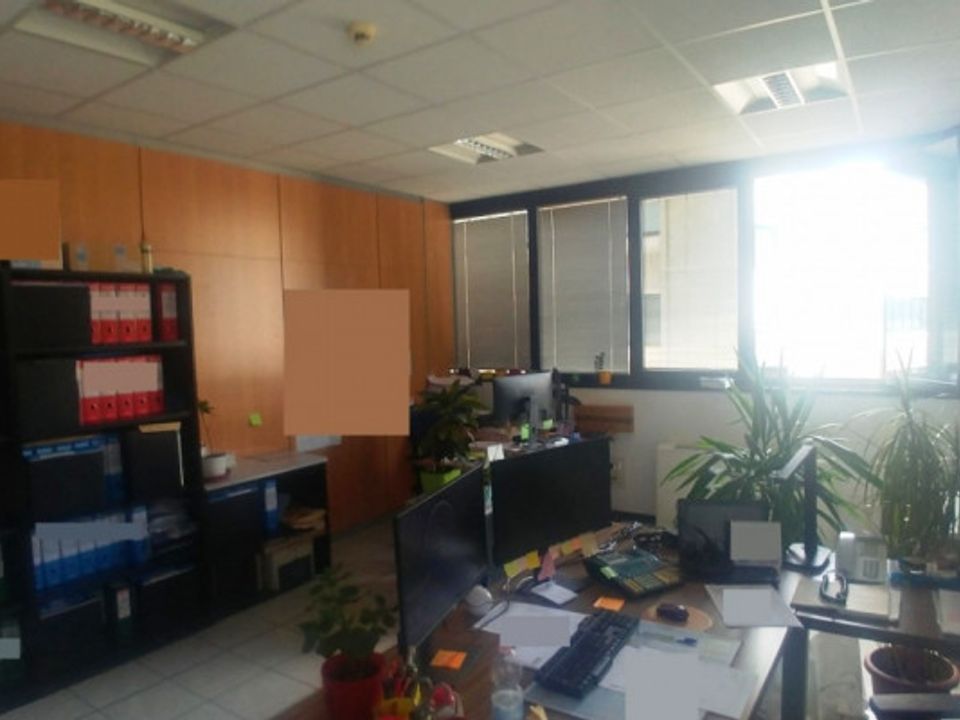 L'establiment comercial a Vimodrone, Milan - foto 4