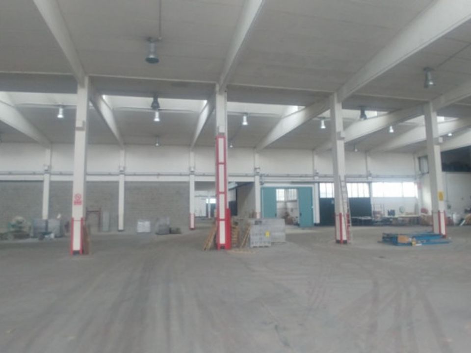 Erhvervsejendom i San Giuliano Milanese, Milan - foto 4