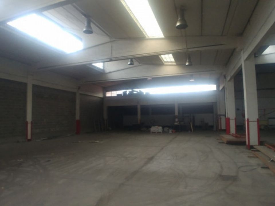 Erhvervsejendom i San Giuliano Milanese, Milan - foto 5