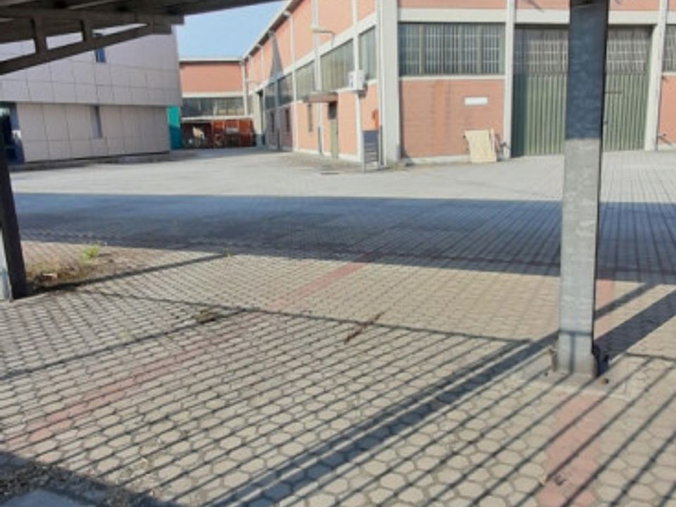 Erhvervsejendom i San Giuliano Milanese, Milan - foto 2