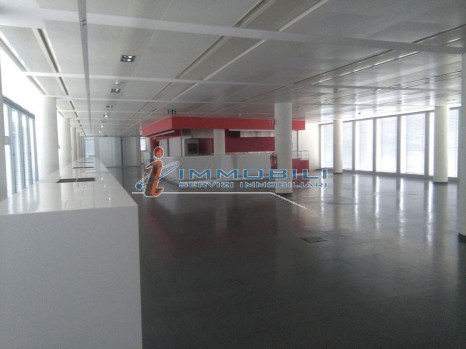 Erhvervsejendom i Milan, Milan - foto 2