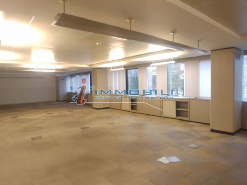 Gewerbeimmobilie in Assago, Milan - Foto 1