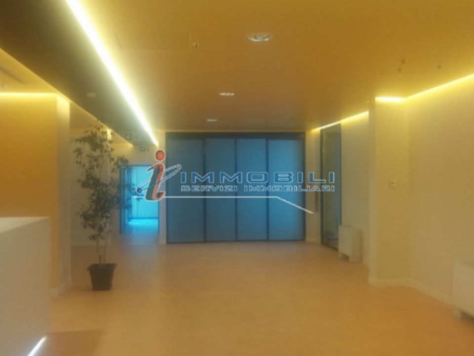Erhvervsejendom i Milan, Milan - foto 4