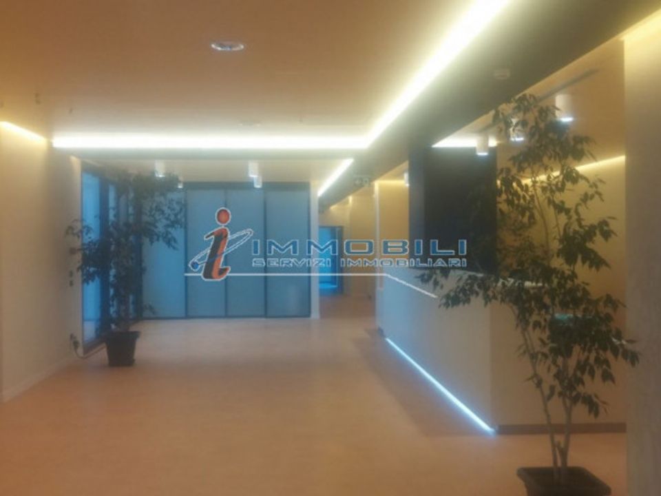 Erhvervsejendom i Milan, Milan - foto 5