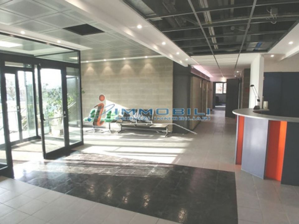 Erhvervsejendom i Brugherio, Monza and Brianza - foto 4