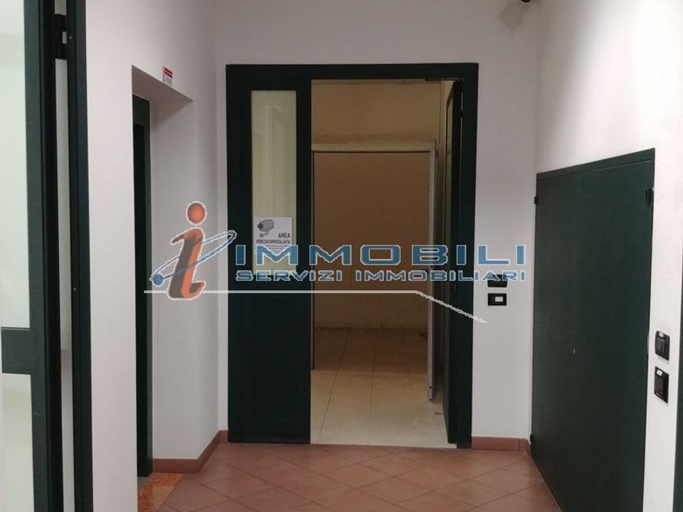 Erhvervsejendom i Concorezzo, Monza and Brianza - foto 2