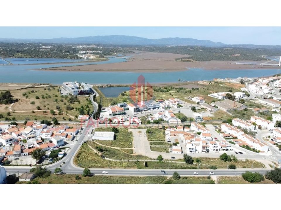Erhvervsejendom i Estombar, Faro - foto 1