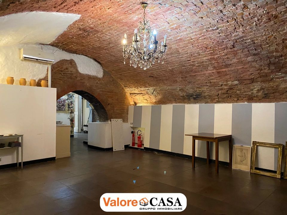 Erhvervsejendom i Acqui Terme, Alessandria - foto 1