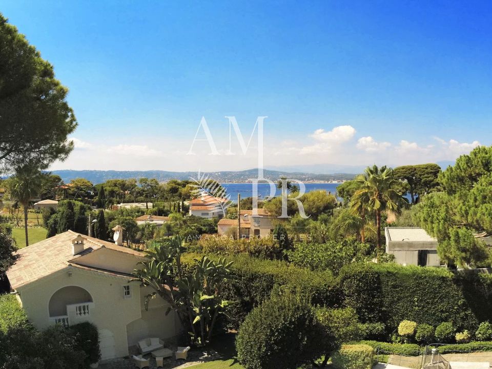 Landejendom i Antibes, Alpes-Maritimes - foto 1