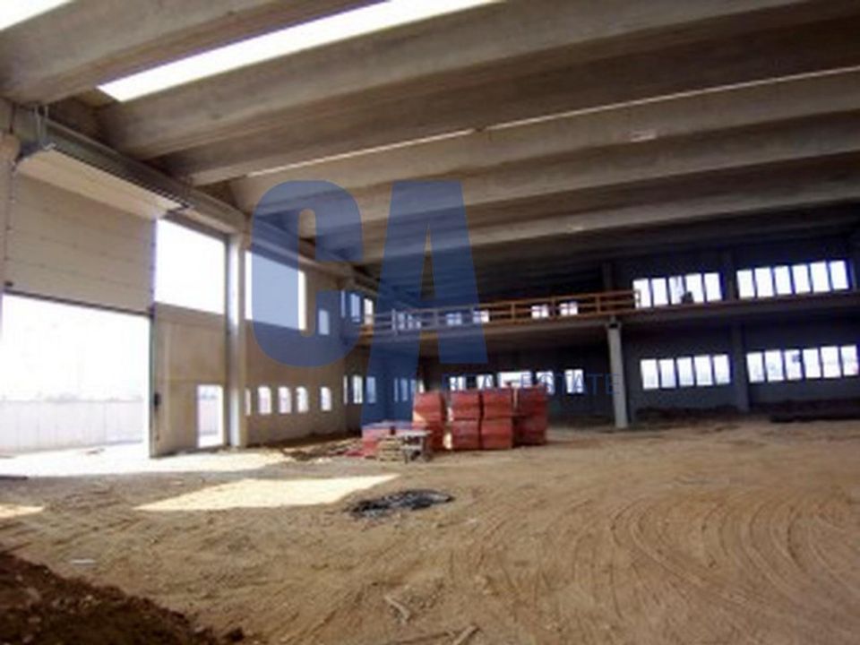 Erhvervsejendom i Pioltello, Milan - foto 1