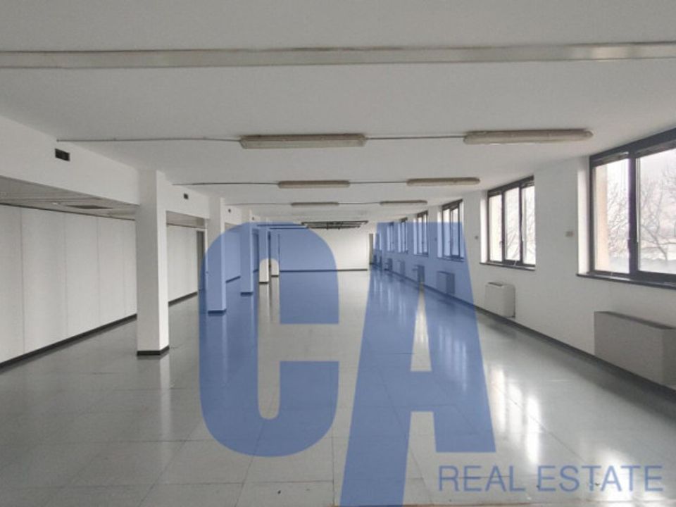 L'establiment comercial a Segrate, Milan - foto 5