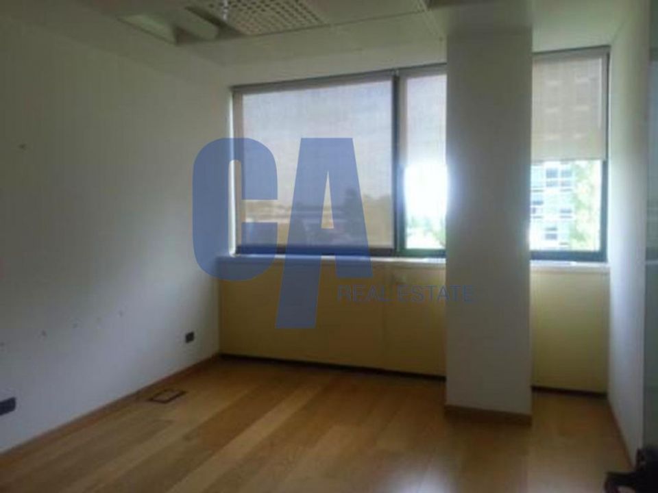 Erhvervsejendom i San Donato Milanese, Milan - foto 2