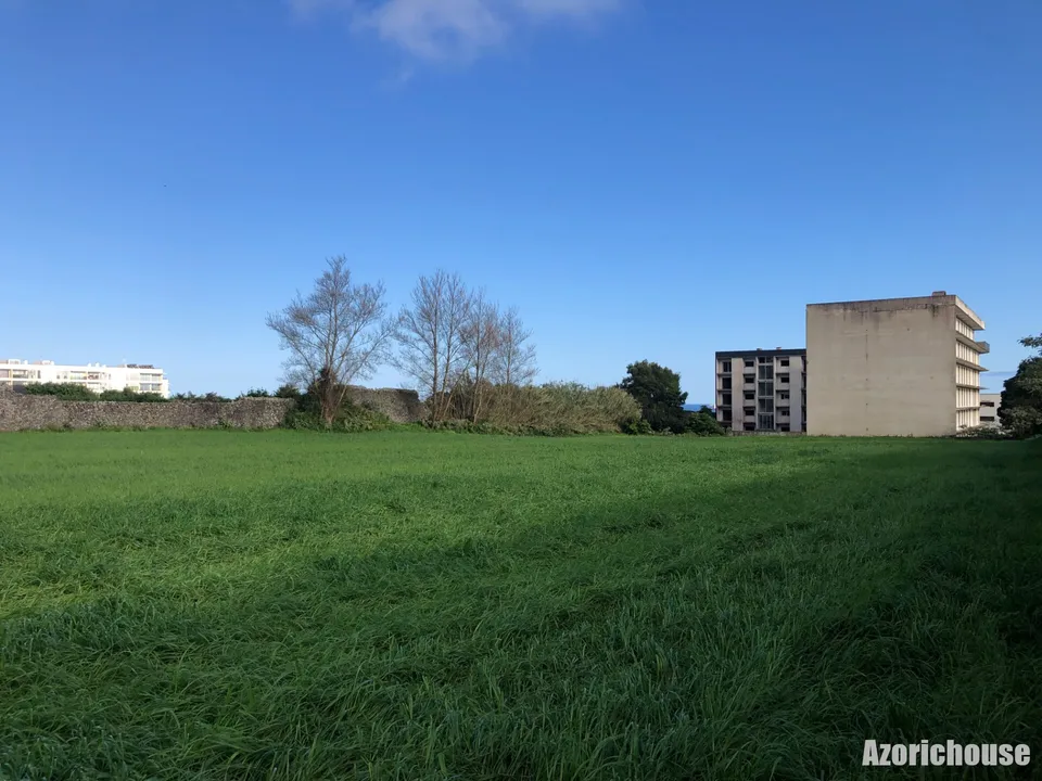 Tomt i Ponta Delgada, Sao Miguel - bilde 1