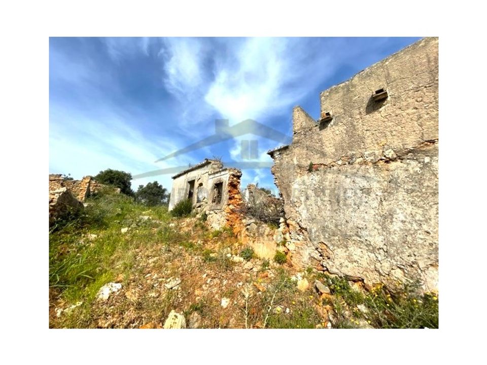 Helårsgrund i Quelfes, Faro - foto 1
