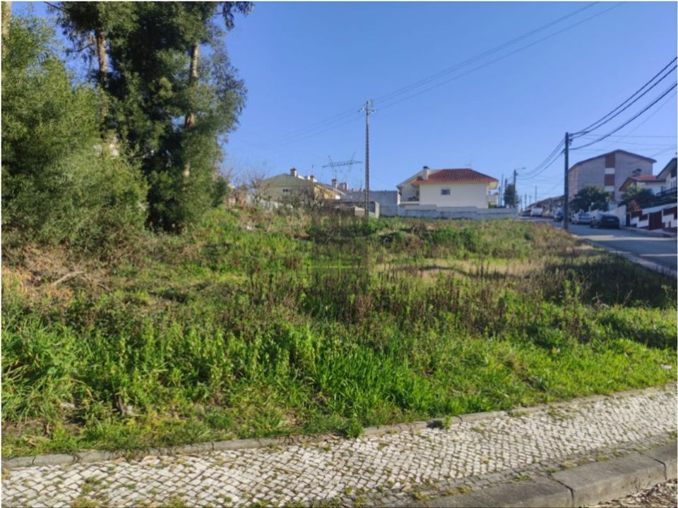 Helårsgrund i Sao Joao da Madeira, Aveiro - foto 1