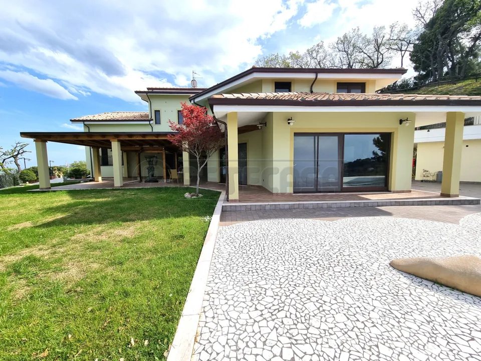 Villa i Francavilla al Mare, Chieti - foto 1
