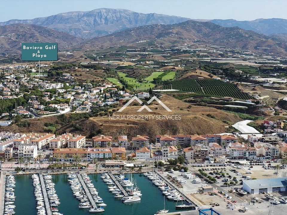 Helårsgrund i Caleta De Velez, Malaga - foto 1