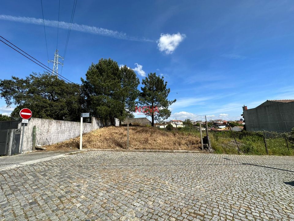 Helårsgrund i Maia, Porto - foto 1