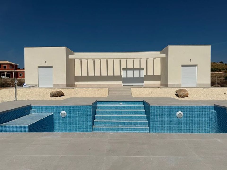 Villa i Pinoso, Alicante - foto 1