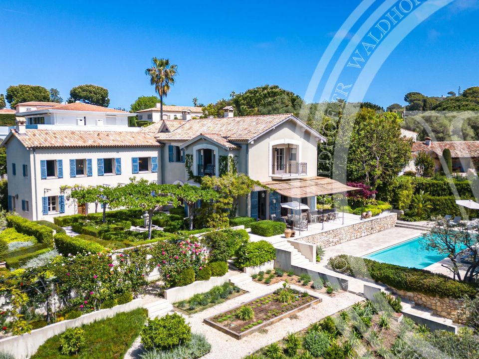 Villa i Antibes, Alpes-Maritimes - foto 1