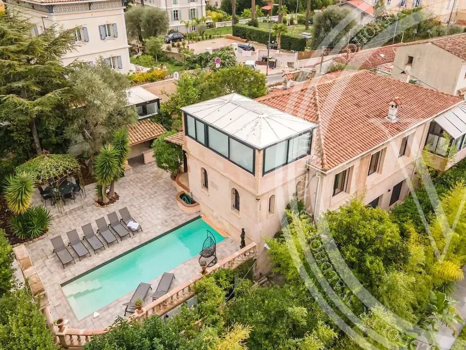 Villa in Cannes, Alpes-Maritimes - photo 1