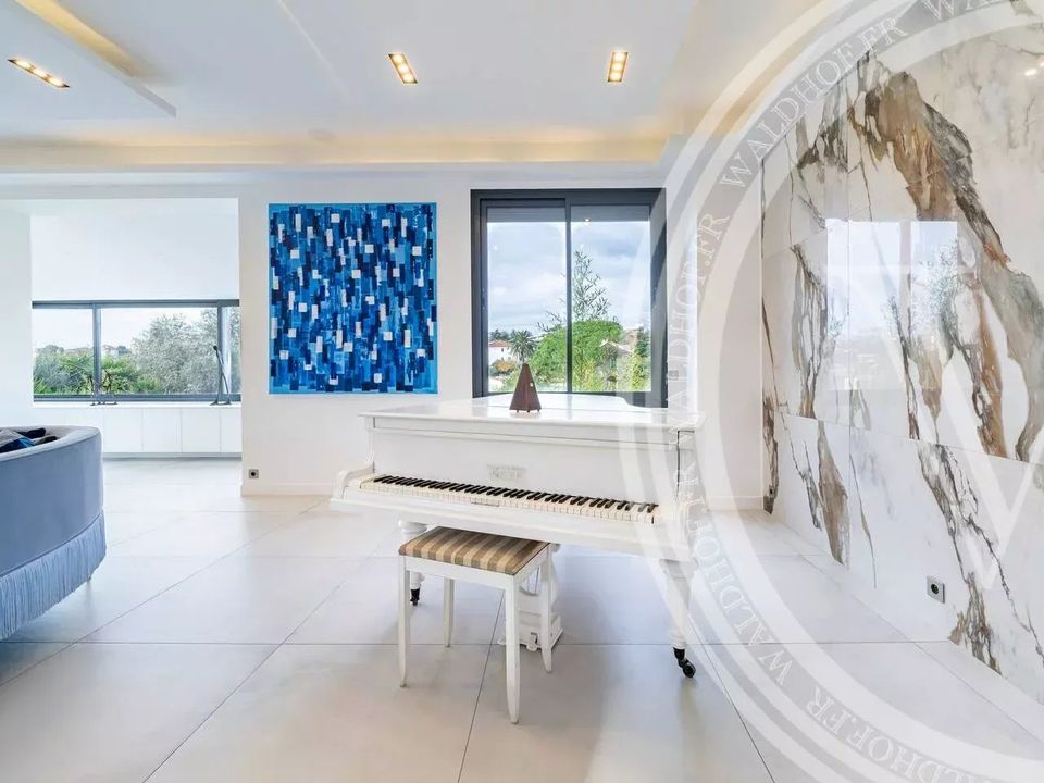 Villa in Cannes, Alpes-Maritimes - photo 4