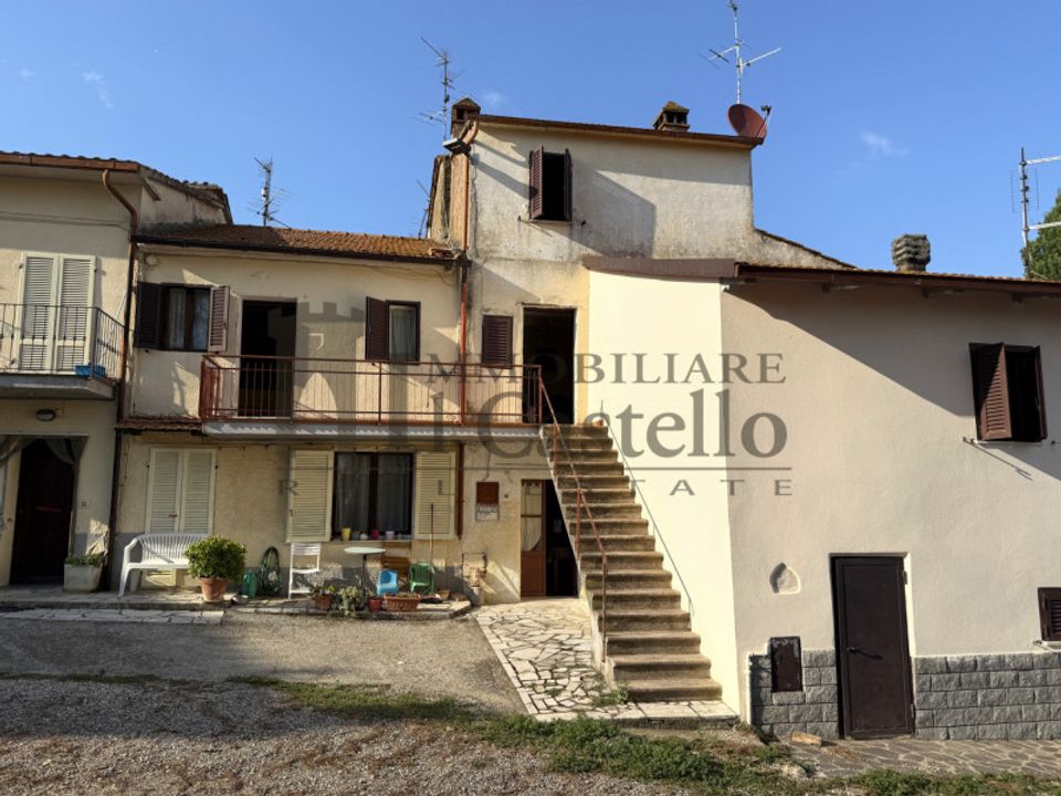 Rækkehus i Castiglione del Lago, Perugia - foto 1