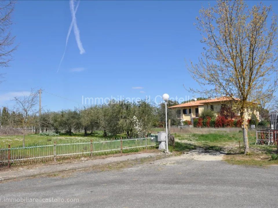 Helårsgrund i Castiglione del Lago, Perugia - foto 3