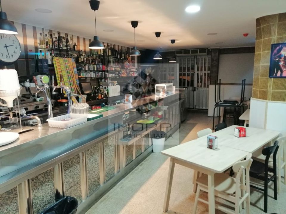Erhvervsejendom i Amadora, Lisbon - foto 3
