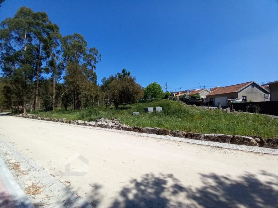 Helårsgrund i Povoa de Lanhoso, Braga - foto 1