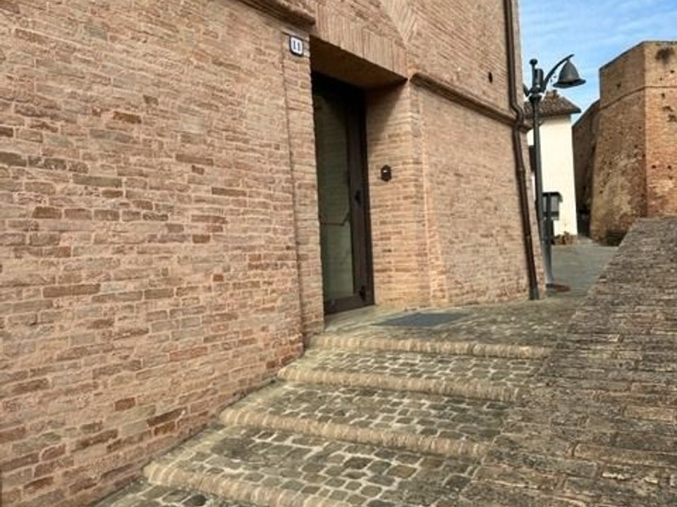 Commercial property in Montiano, Forli-Cesena - photo 3