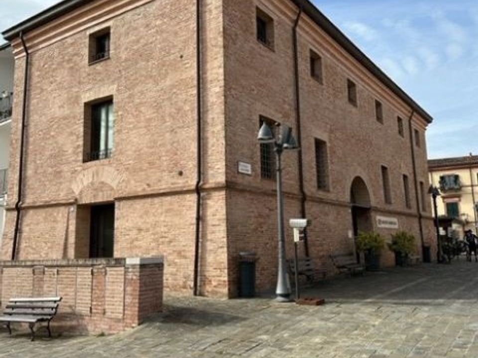 Commercial property in Montiano, Forli-Cesena - photo 2