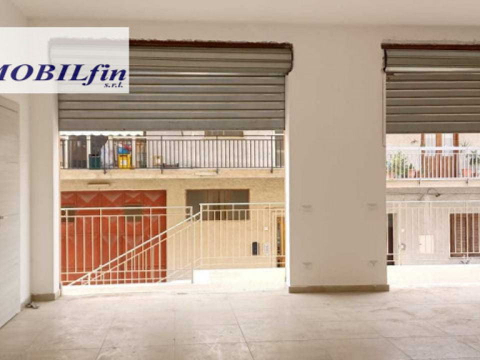 Erhvervsejendom i Villabate, Palermo - foto 1