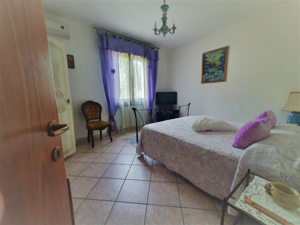 Commercial property in Roncofreddo, Forli-Cesena - photo 4