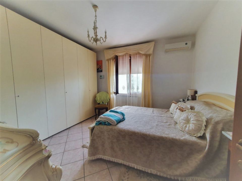 Commercial property in Roncofreddo, Forli-Cesena - photo 5