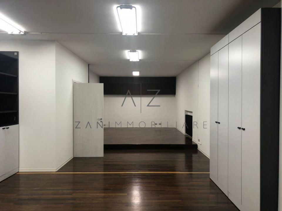 L'establiment comercial a Montebelluna, Treviso - foto 4