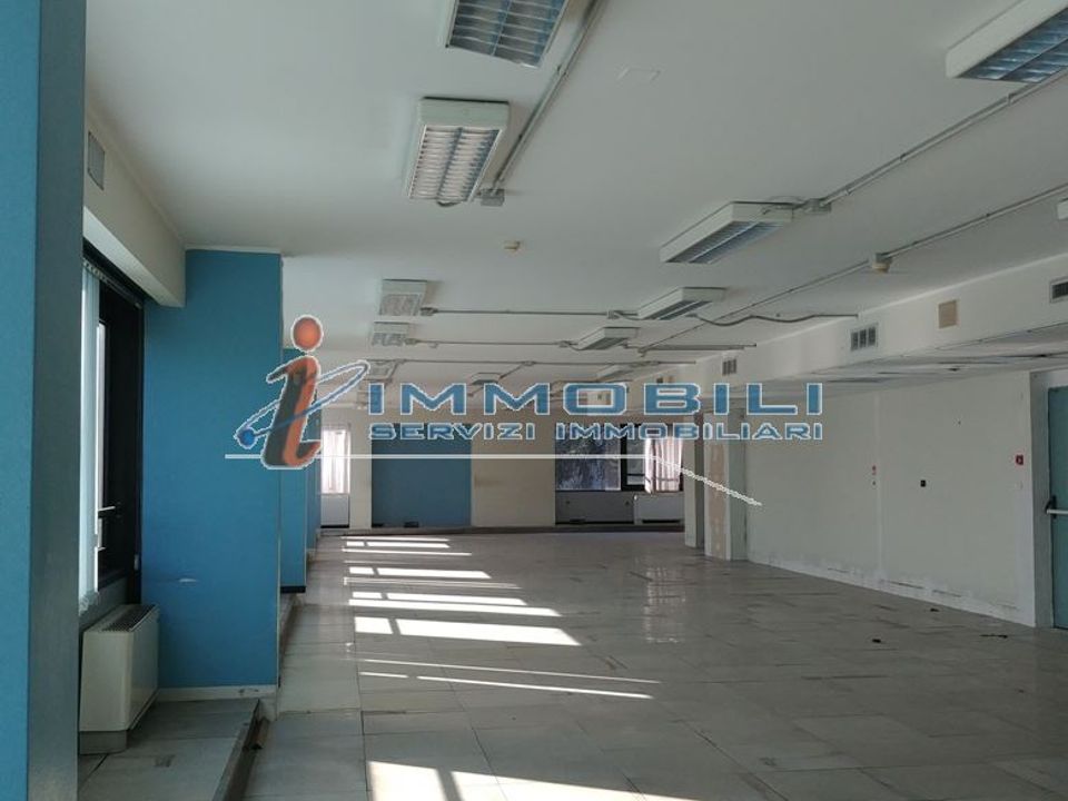 Erhvervsejendom i Segrate, Milan - foto 2