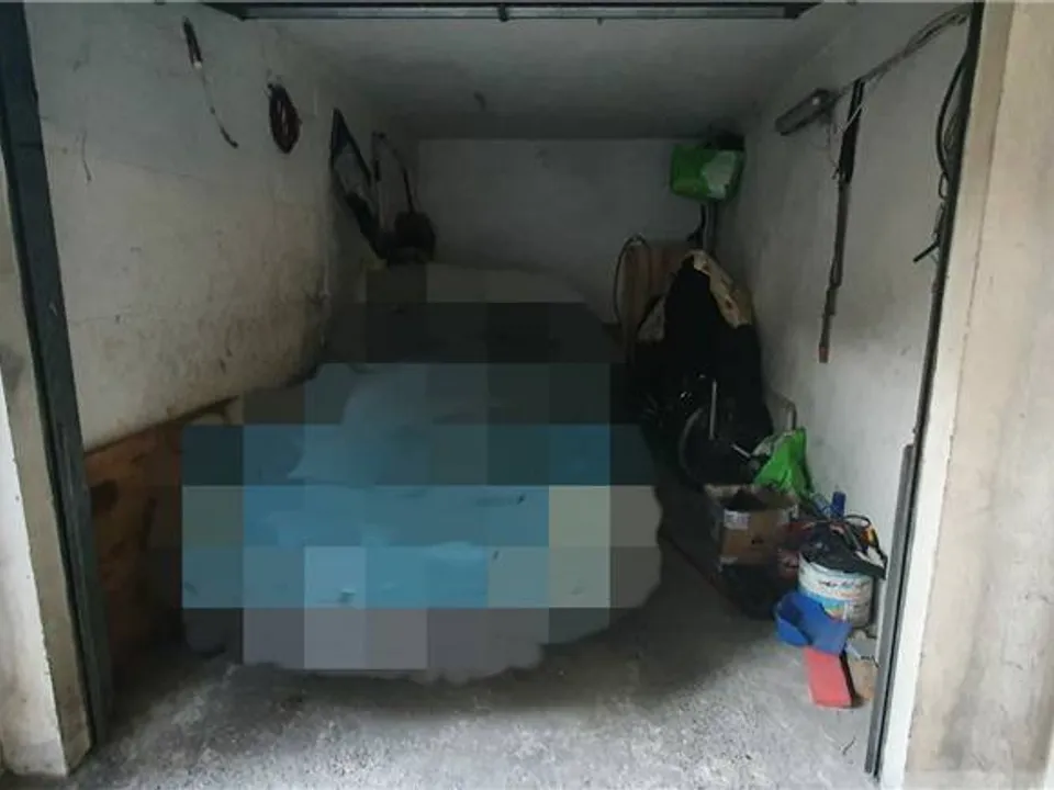 Garaż: Modena, Modena – zdjęcie 2