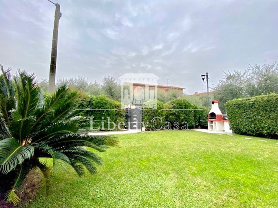 Rækkehus i San Felice del Benaco, Brescia - foto 1